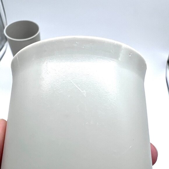 Vintage Tupperware Nesting Tumblers Gray Set of 3 60's 70's Midcentury USA - Picture 9 of 9